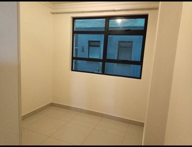 2 BEDROOM APARTMENT FOR SALE IN UMHLANGA RIDGE